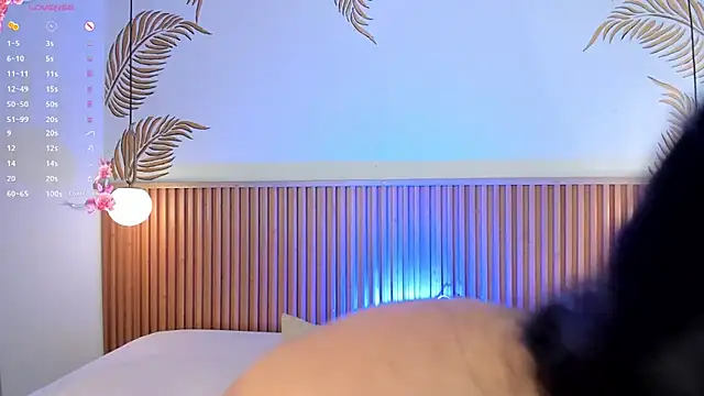 Valleriie  online show from October 16, 2:18 pm