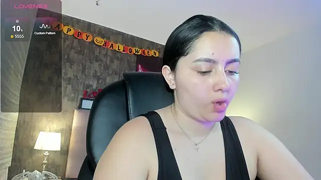 marian  stone online show from November 8, 6:07 pm