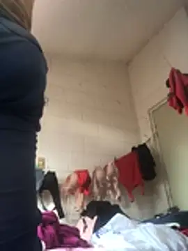 Snapshot of Granverga666 chatting on April 13, 3:28 pm Granverga666 online show from April 13, 3:28 pm