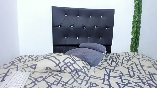 michellnasty online show from October 2, 7:15 am