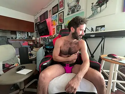 Pupscritch online show from April 9, 3:39 pm