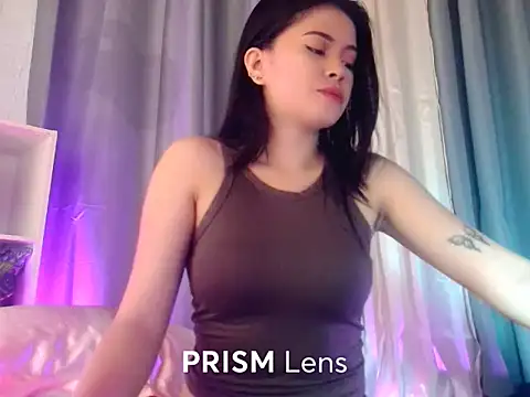 Urasian ladybug online show from March 27, 4:40 am