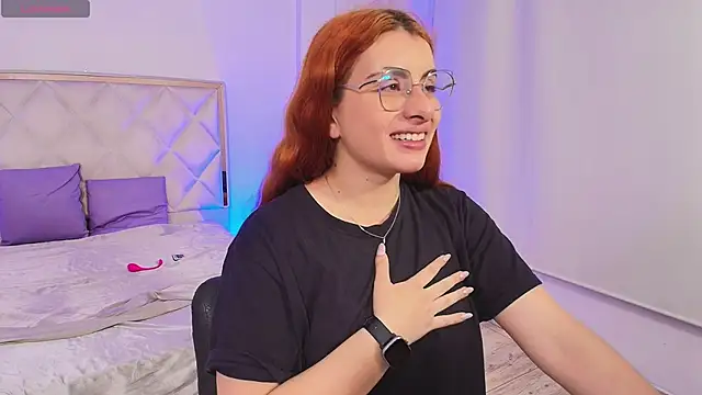 Snapshot of Naomy_tay1 chatting on October 20, 3:07 am Naomy tay1 online show from October 20, 3:07 am