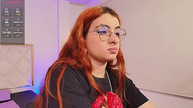 Snapshot of Naomy_tay1 chatting on November 7, 3:28 am Naomy tay1 online show from November 7, 3:28 am