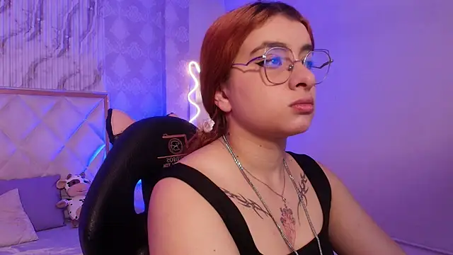 Snapshot of Naomy_tay1 chatting on November 23, 3:39 am Naomy tay1 online show from November 23, 3:39 am