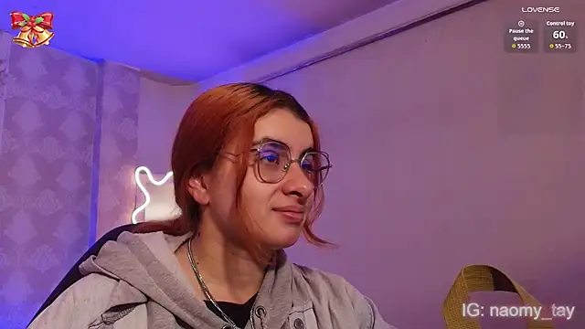 Snapshot of Naomy_tay1 chatting on November 26, 3:40 am Naomy tay1 online show from November 26, 3:40 am