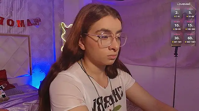 Naomy tay1 online show from February 12, 4:07 am