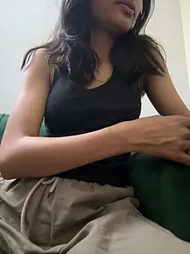 modelnishu online show from September 19, 5:35 pm