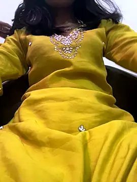 Snapshot of modelnishu chatting on October 26, 9:15 am modelnishu online show from October 26, 9:15 am