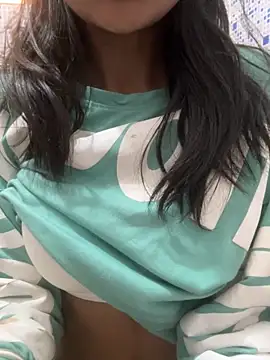 Snapshot of modelnishu chatting on November 8, 2:01 am modelnishu online show from November 8, 2:01 am