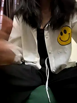 Snapshot of modelnishu chatting on November 11, 1:49 am modelnishu online show from November 11, 1:49 am