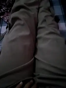 Snapshot of modelnishu chatting on December 1, 10:20 am modelnishu online show from December 1, 10:20 am