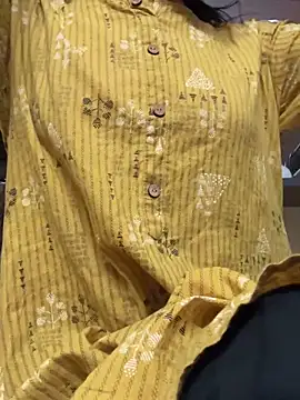 modelnishu online show from February 27, 5:02 pm