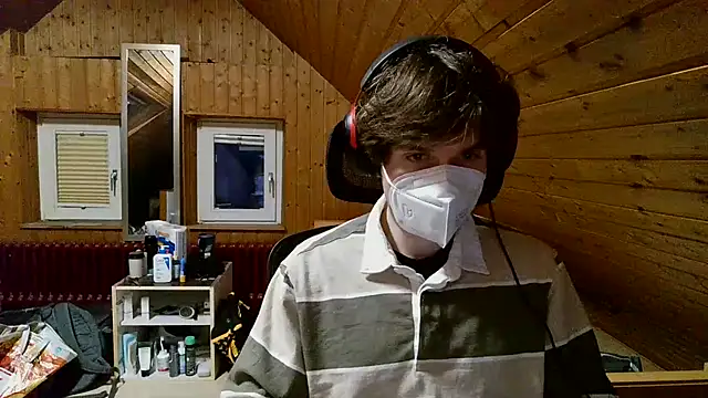 Imagerysin23 online show from March 4, 5:41 pm