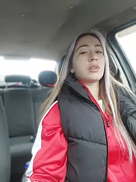 Reina Cummings online show from March 12, 6:19 am