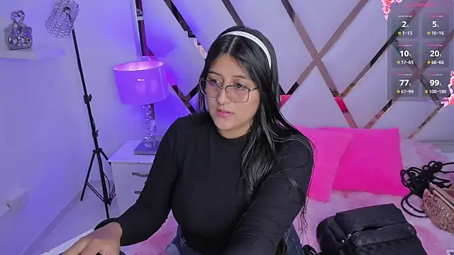 megann  up online show from November 16, 3:23 am