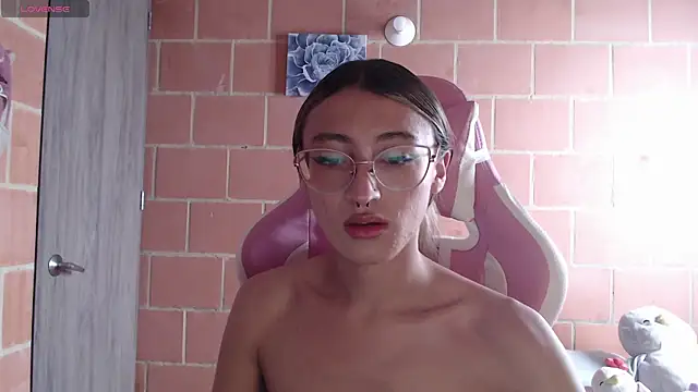 Andrea camilaaa online show from September 28, 4:12 pm