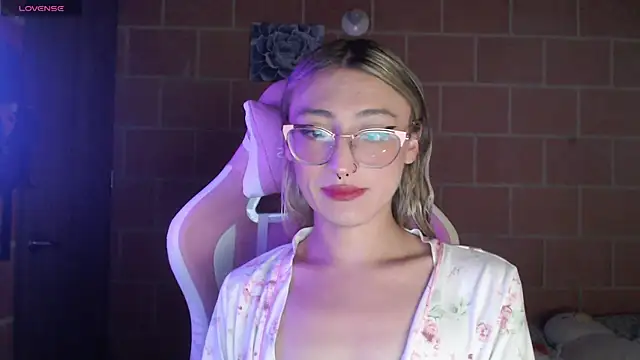 Andrea camilaaa online show from April 15, 11:06 am