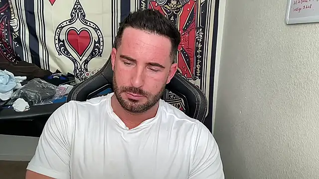 brettmycles28 online show from February 18, 7:10 pm