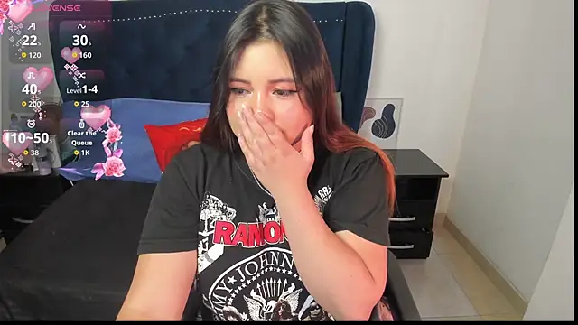 LucyPetit online show from September 17, 3:24 pm