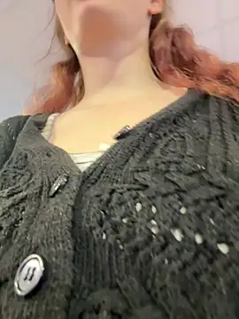 Snapshot of raen001 chatting on November 10, 8:57 am raen001 online show from November 10, 8:57 am