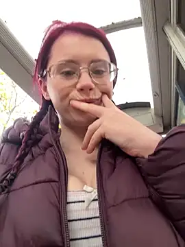 Snapshot of raen001 chatting on November 18, 8:52 am raen001 online show from November 18, 8:52 am