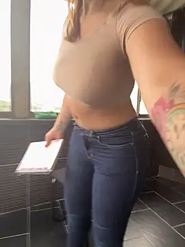 AlissonPeach01 online show from September 15, 12:49 pm