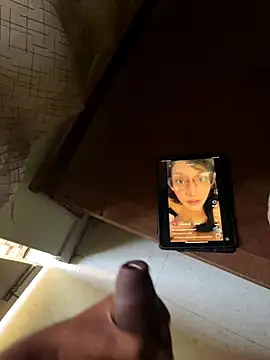 Snapshot of dickfuckerkkk chatting on September 22, 2:57 am dickfuckerkkk online show from September 22, 2:57 am