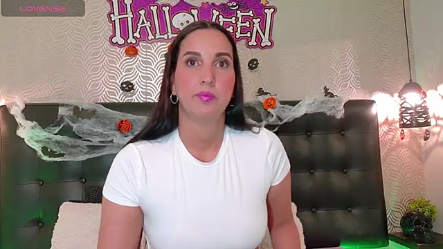 Sharonevanss  online show from October 10, 8:41 pm