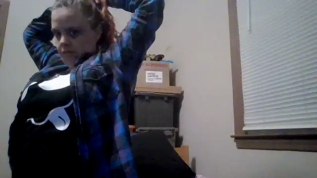 TWiSTYTheTwizted online show from March 14, 9:15 am