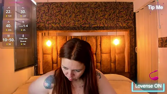 Isa Thompson   online show from October 23, 12:04 pm