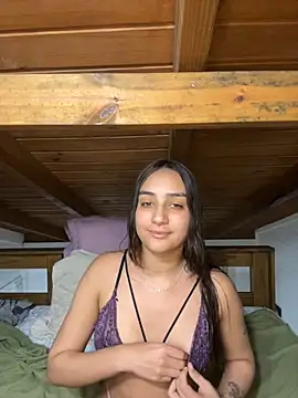 hannahhotwife online show from September 10, 11:49 pm