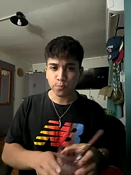 Snapshot of angxhot chatting on October 2, 3:24 am angxhot online show from October 2, 3:24 am