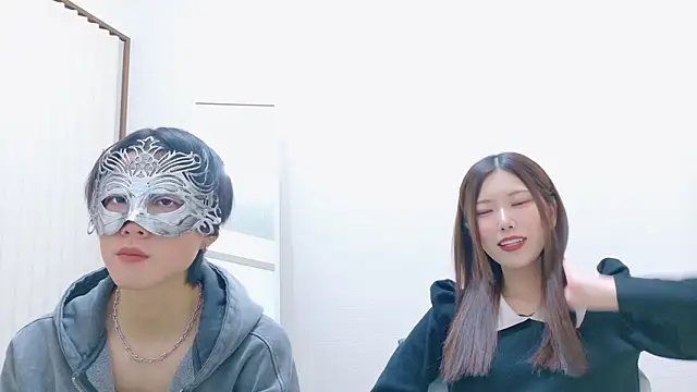 Reto-sama online show from October 28, 1:03 pm