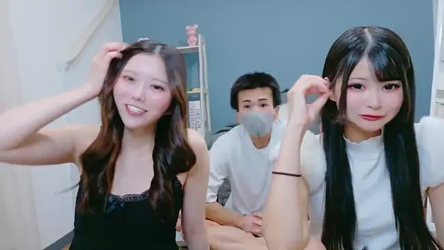 Reto-sama online show from April 17, 12:41 pm