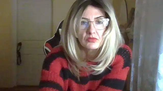 TianaQLove online show from November 12, 2:39 pm