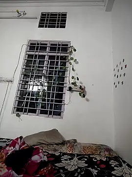 HOTSEXY KAVYA online show from March 18, 4:48 am