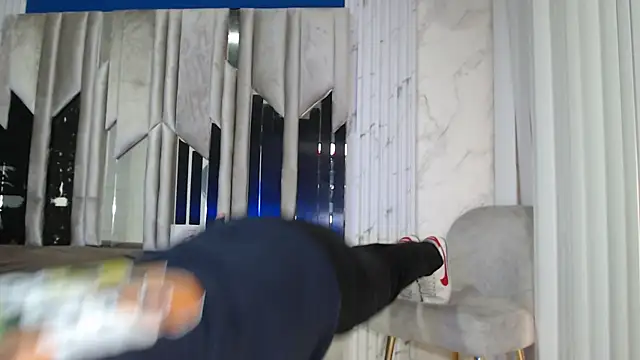 Morganandmegan online show from November 10, 11:20 am