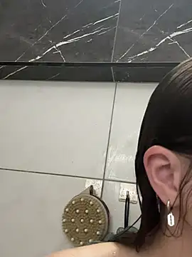 LilyIrons online show from June 4, 10:16 pm
