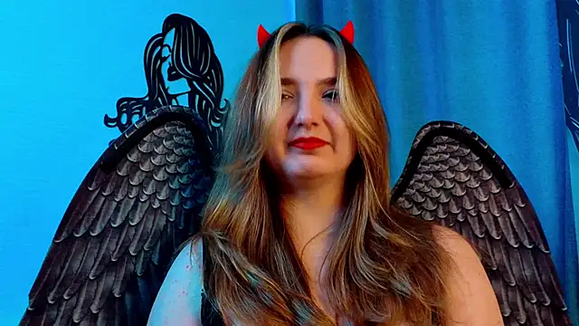 LucilleMcBride online show from October 31, 9:10 am