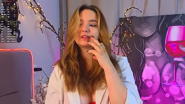 LucilleMcBride online show from December 3, 6:21 am