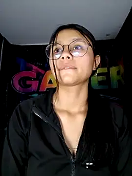 SofieLove 01 online show from April 19, 6:56 am