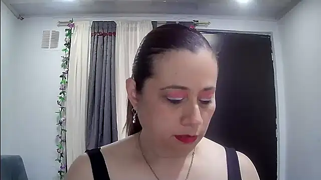 milagros latina75 online show from November 9, 5:44 pm