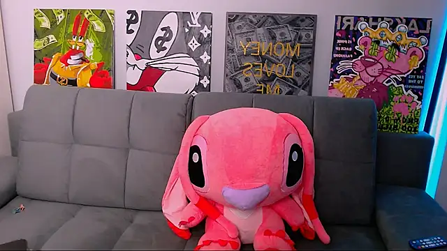 queenofthesense  online show from March 8, 9:35 am