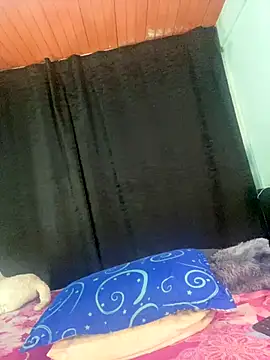 Snapshot of EVAH_LEE_ chatting on December 3, 4:31 am EVAH LEE online show from December 3, 4:31 am