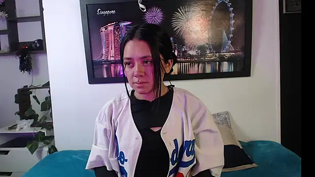 Snapshot of hellenngp chatting on November 5, 7:47 pm hellenngp online show from November 5, 7:47 pm