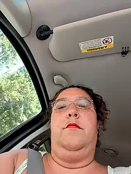 lil-gemini-hippy online show from July 7, 5:28 pm