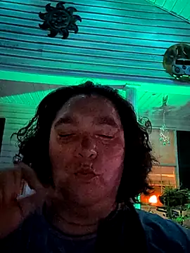 lil-gemini-hippy online show from August 2, 5:28 am
