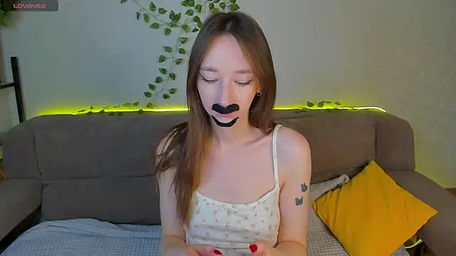 Snapshot of Miche1le_Allenne chatting on November 14, 1:04 am Miche1le Allenne online show from November 14, 1:04 am