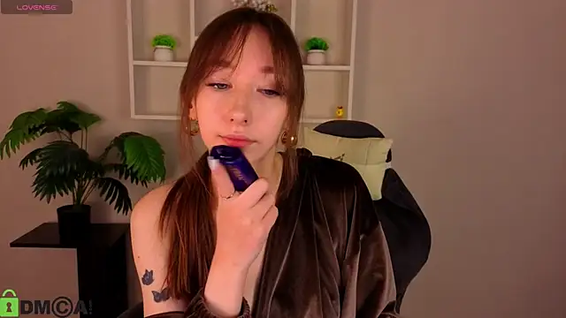 Miche1le Allenne online show from April 21, 3:02 am